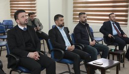 محاضرة عن الوضع في فنزويلا في جامعة نوروز